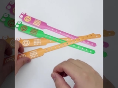 Προσαρμοσμένα βραχιόλια βινυλίου για εκδηλώσεις με επιλογές εκτύπωσης μεταφοράς θερμότητας