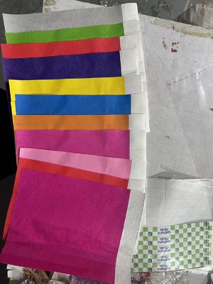 Εκδήλωση Προσαρμοσμένα βραχιόλια Tyvek Barcoding Αριθμημένα Αδιάβροχα Πάρτι πισίνας Ταυτοποίηση Εισόδου Εισαγωγή Χάρτινα βραχιόλια