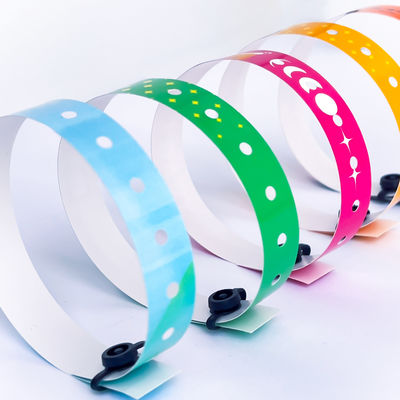 Αδιάβροχο Custom Full Color Logo PVC βραχιόλι για εκδηλώσεις προσφέρουν εξυπηρέτηση εξατομίκευσης