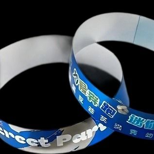Plastic Customized Water Parks Wristbands Personalized for Adults and Kids